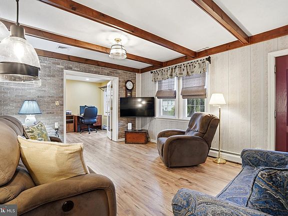 3rd image of 115 Church Rd