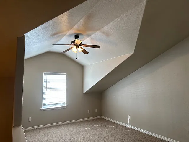 5914 Gholson Rd — Photo 12