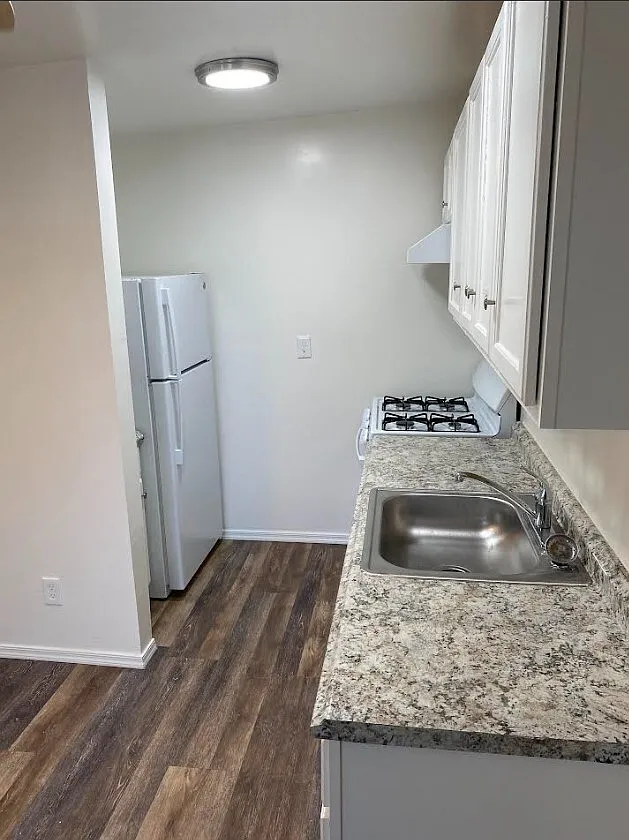1431 E Benson Hwy — Photo 3