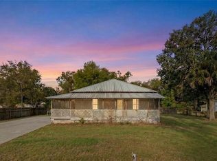 6954 1st St, Mulberry, FL 33860