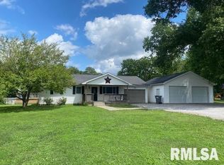 14784 Blairsville Rd, Carterville, IL 62918