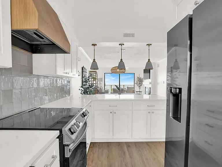 5801 Thomas Dr #714 — Photo 10