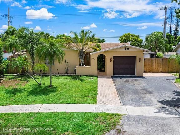 5th image of 300 SW 81st Ter