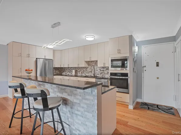 500 High Point Drive #309, Hartsdale, NY 10530