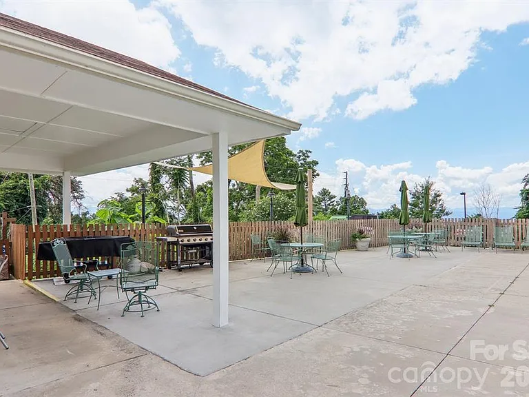 647 Town Mountain Rd #203 — Photo 8