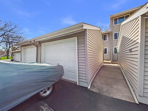 3rd image of 510 Pleasant Dr