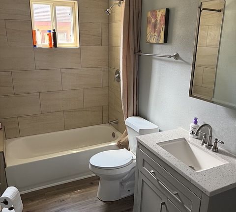 5th image of 4812 Oakland St #2