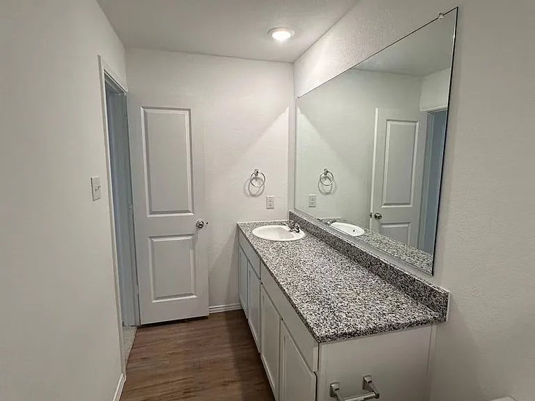 1132 Dashwood Dr — Photo 21