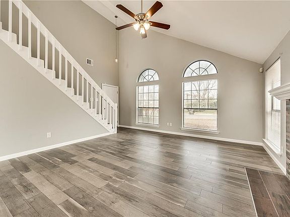 3rd image of 11820 Eloise Dr
