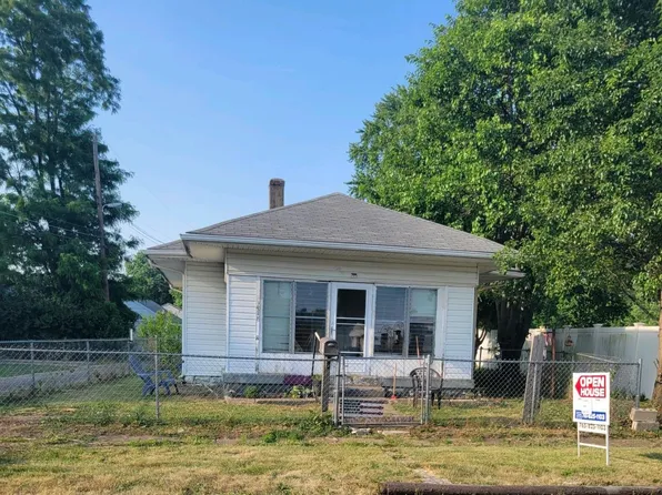 418 E 13th St, Connersville, IN 47331