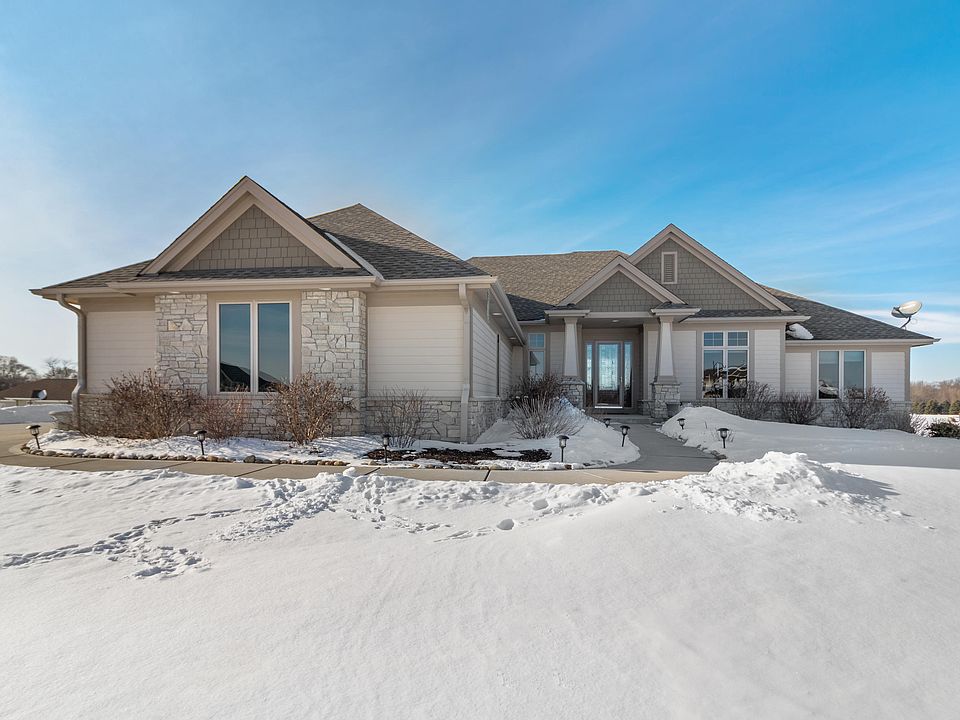 1st image of W324N8885 Daley Dr