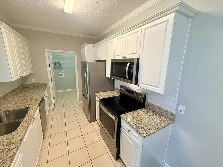 3109 Wisteria Ln #103 — Photo 6