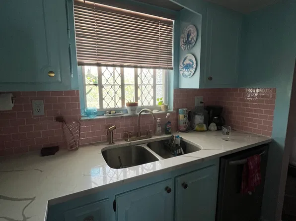 7981 S French Dr #304, Hollywood, FL 33024