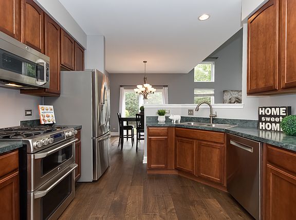 5th image of 3160 Ronan Dr