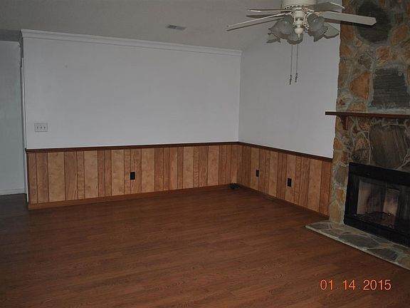 5th image of 615 Crissy Dr