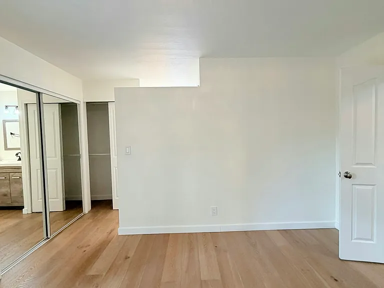 2819 Yarmouth Way — Photo 14