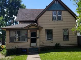 706 7th St S, La Crosse, WI 54601