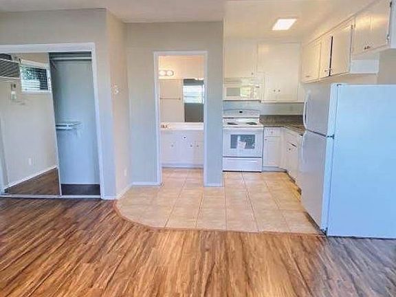 4th image of 6340 Vineland Ave APT 1