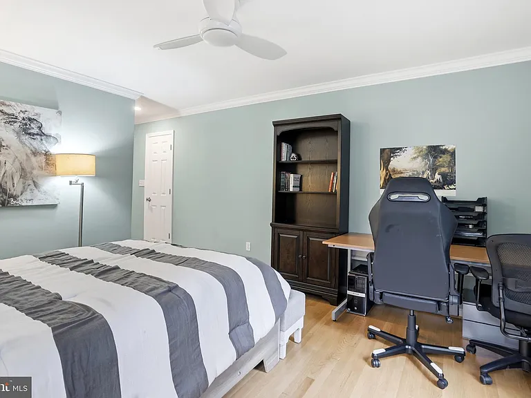 7715 Crossover Dr — Photo 57