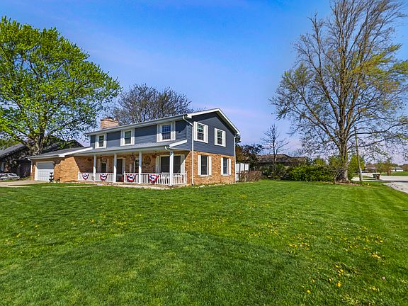 5th image of 403 Orchard Ln