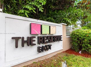 10717 NW 75th Ter, Doral, FL 33178