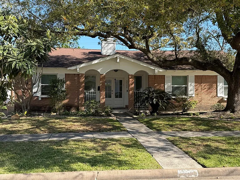 5522 Caversham Dr — Photo 17