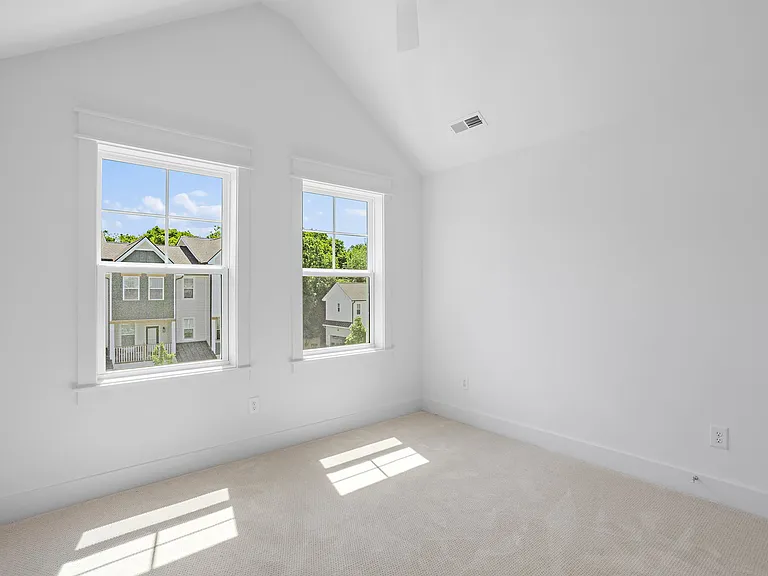 2036 Maple View Ln — Photo 26