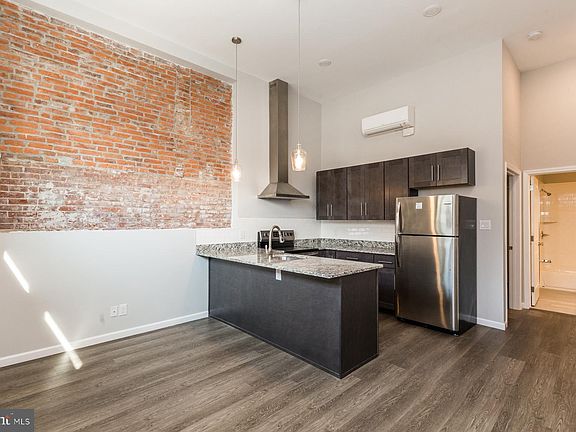 2nd image of 707 W Girard Ave APT 1F