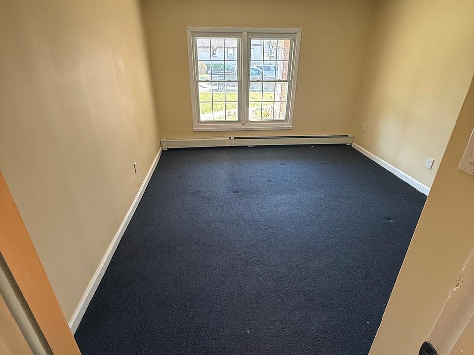 1st image of 29 Champlain Ave #1
