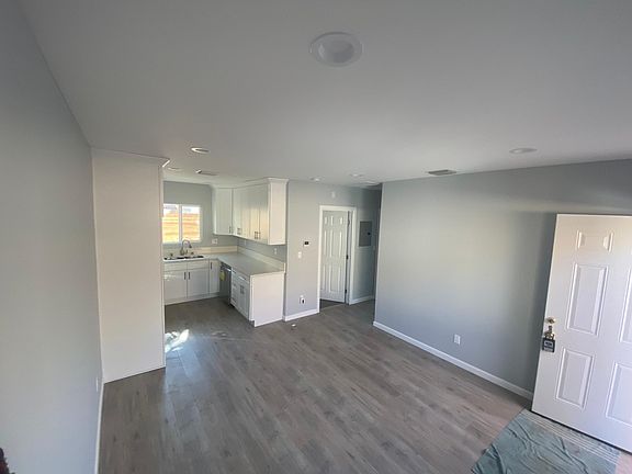 3rd image of 3214 Mary Ann St #A