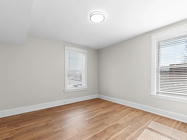 1024 Commodore Dr #A — Photo 21