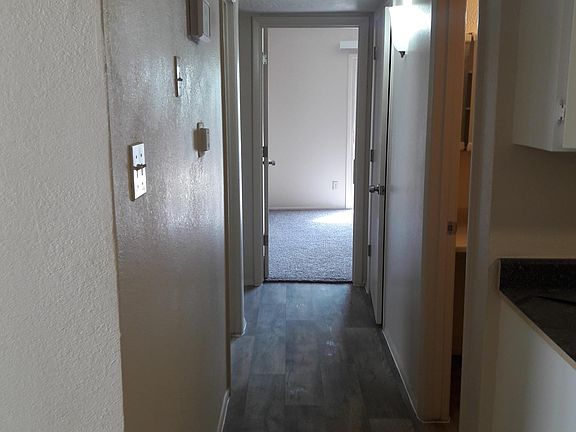 3rd image of 13216 Monarch Dr NE