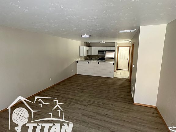5th image of 2080 Dickinson Ave APT A