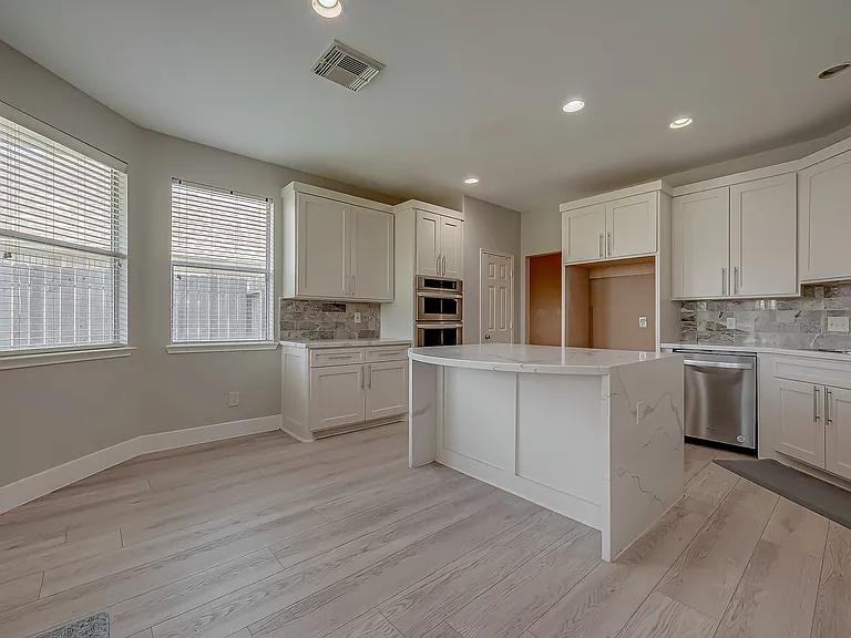 14026 Shamrock Park Ln — Photo 15