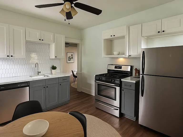 151 Saranac Ave #2 — Photo 6