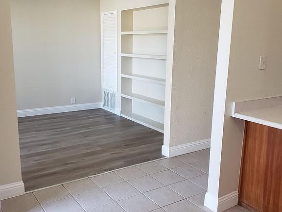 5th image of 25 W Lincoln Ave APT 18