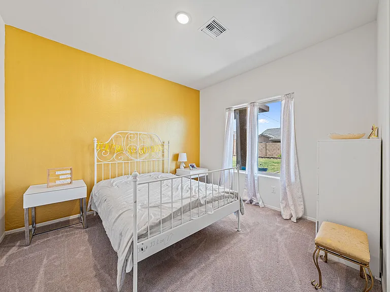 5904 E 45th Pl — Photo 17