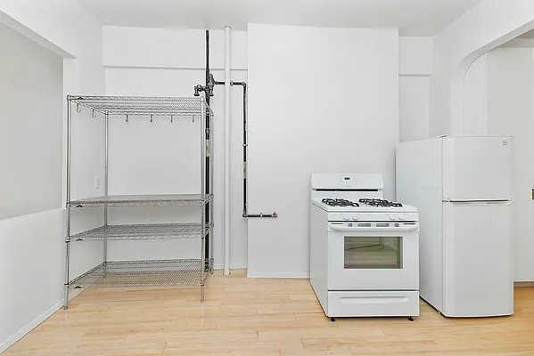 Rented by Keller Williams NYC | media 16