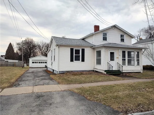 189 North St, Geneva, NY 14456