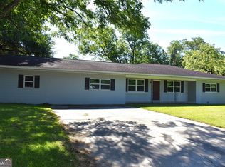 297 S Kennedy St, Metter, GA 30439