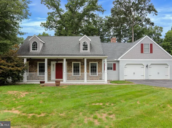 6840 Fairway Dr E, Fayetteville, PA 17222
