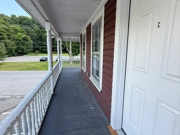 667 S Britain Rd #C, Southbury, CT 06488