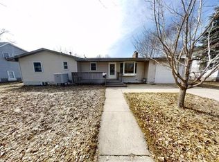 1010 5th St SW, Willmar, MN 56201