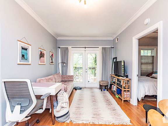 5th image of 4420 N Ashland Ave APT 1E