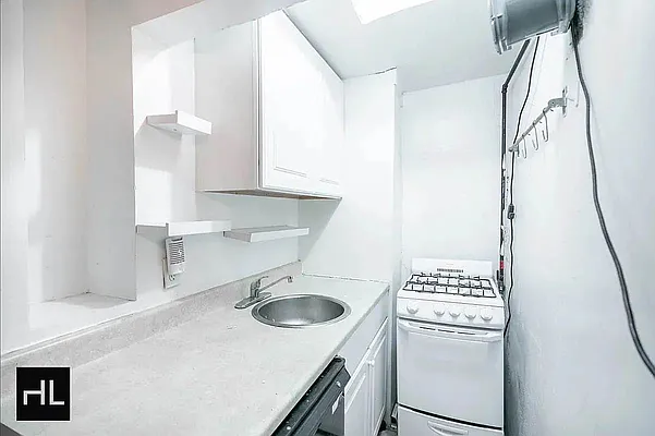 Rented by Highline Residential | media 9