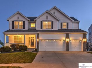 16133 Virginia St, Omaha, NE 68136
