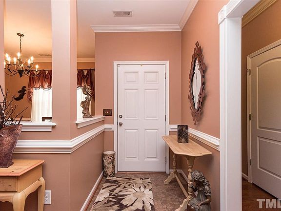 3rd image of 1202 Castle Pines Dr