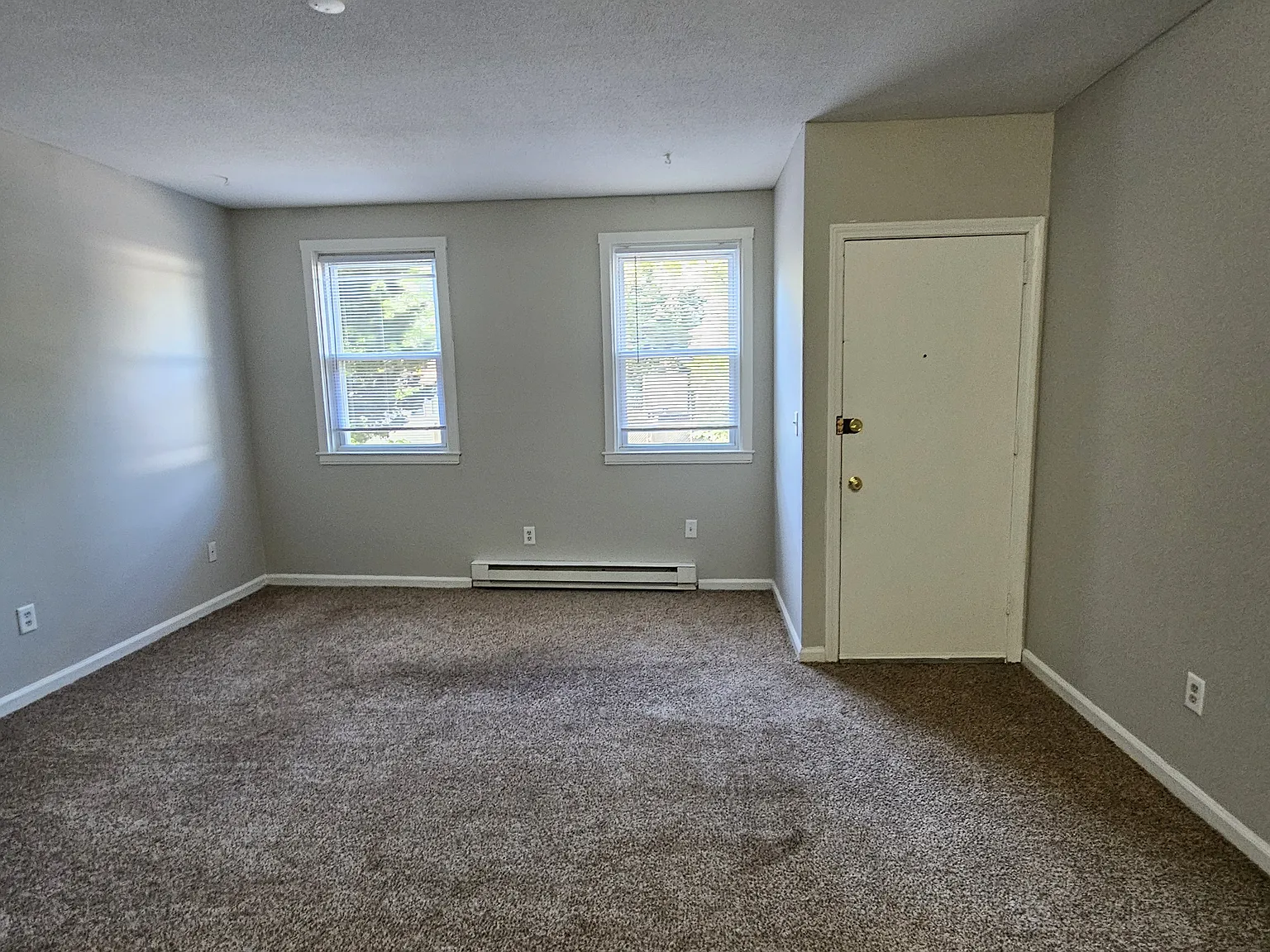 1 bed, $1,200 — Photo 4