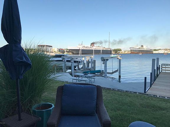 4th image of 72 Harbor Dr