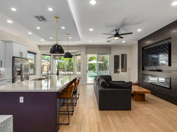 897 W EBONY Drive, Chandler, AZ 85248
